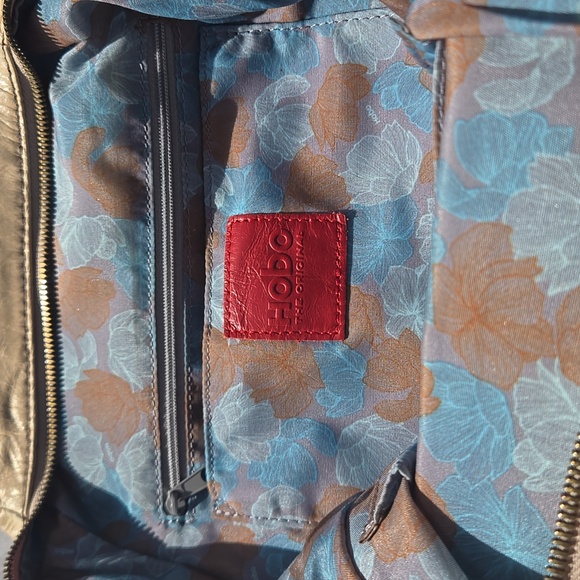 HOBO  Cream Leather Shoulder Tote Bag - Picture 3 of 5